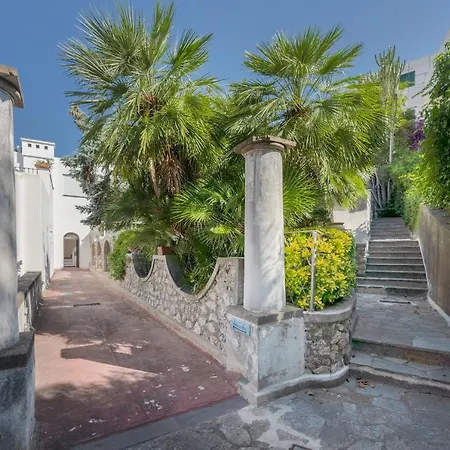 アパート Azzurra, *